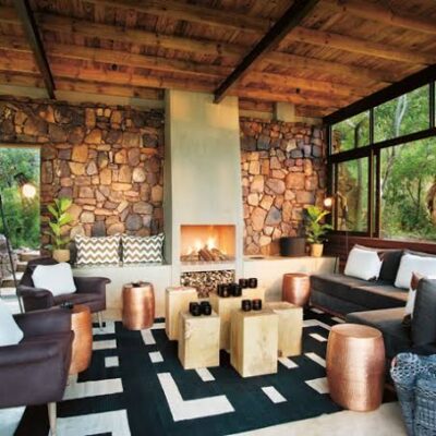 Square sides, Side server